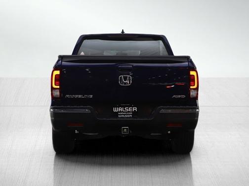 Obsidian Blue Pearl 2017 Honda Ridgeline RTL-T