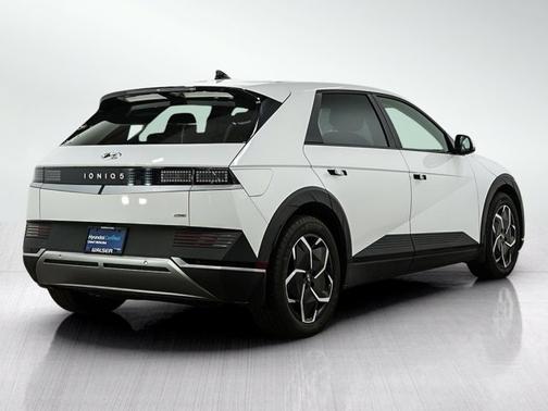 Atlas White 2023 Hyundai IONIQ 5 SEL