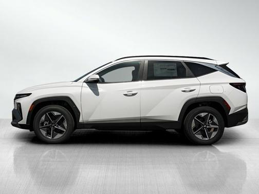 Serenity White Pearl 2026 Hyundai TUCSON SEL Premium