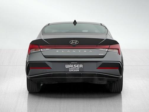 2025 Hyundai ELANTRA HEV Limited