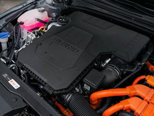 2025 Hyundai ELANTRA HEV Limited