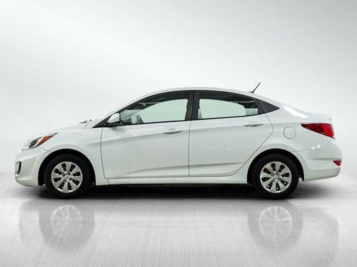 Century White 2016 Hyundai Accent SE