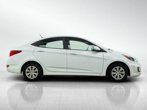 Century White 2016 Hyundai Accent SE