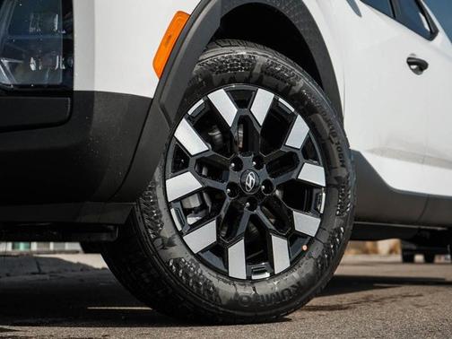 Atlas White 2026 Hyundai SANTA CRUZ SEL