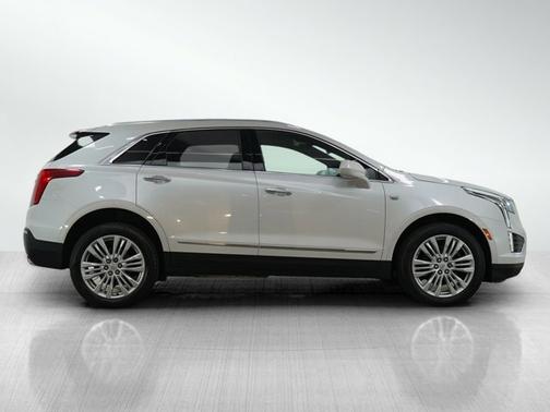 2017 Cadillac XT5 Premium Luxury AWD