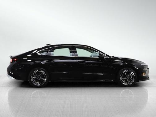 Abyss Black 2026 Hyundai SONATA SEL Sport