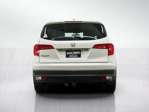 White 2017 Honda Pilot EX-L