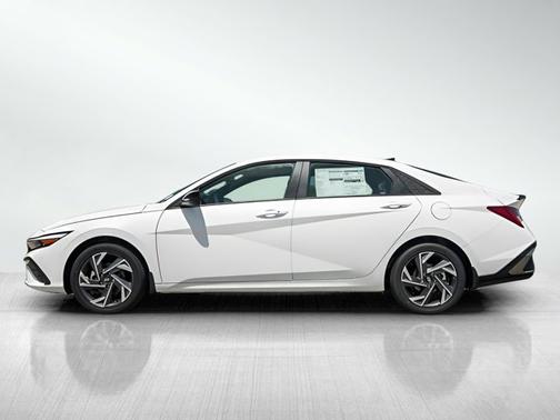 2025 Hyundai ELANTRA HEV SEL Sport