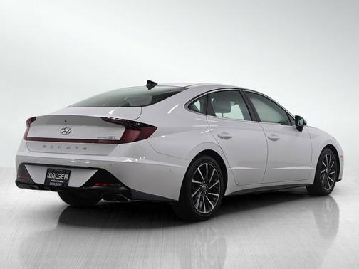 2022 Hyundai SONATA Limited