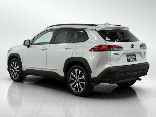 2022 Toyota Corolla Cross XLE