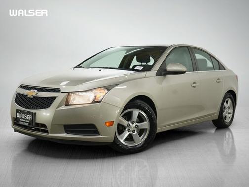 Champagne Silver Metallic 2013 Chevrolet Cruze 1LT