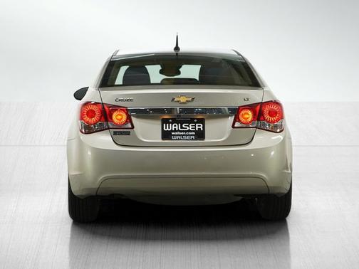 Champagne Silver Metallic 2013 Chevrolet Cruze 1LT