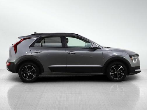 2023 Kia Niro EX