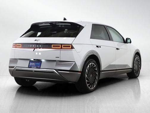 Atlas White 2024 Hyundai IONIQ 5 Limited