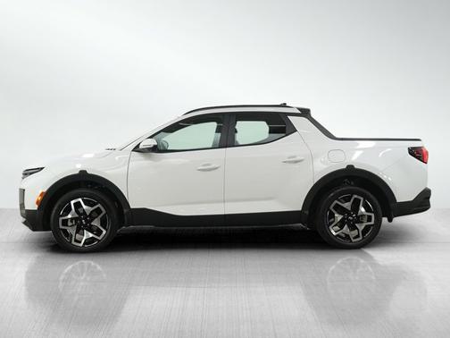 Atlas White 2023 Hyundai SANTA CRUZ Limited