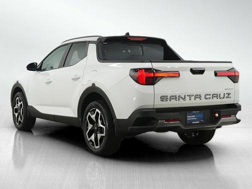 Atlas White 2023 Hyundai SANTA CRUZ Limited
