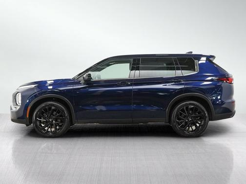 2022 Mitsubishi Outlander Black Edition