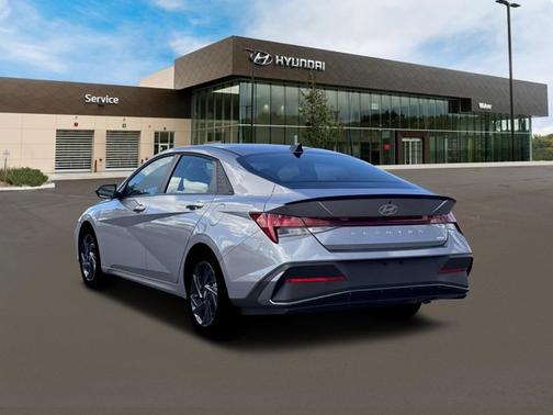 2026 Hyundai ELANTRA HEV SEL Sport