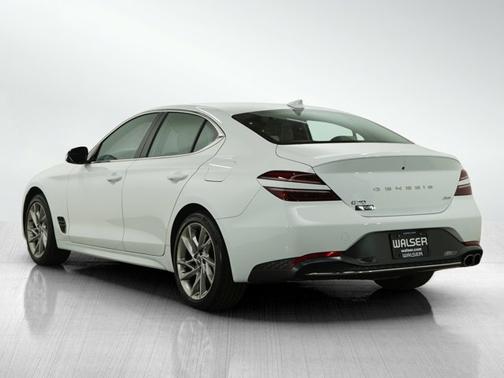 2022 Genesis G70 2.0T
