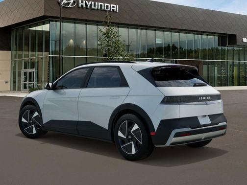 2025 Hyundai IONIQ 5 SEL