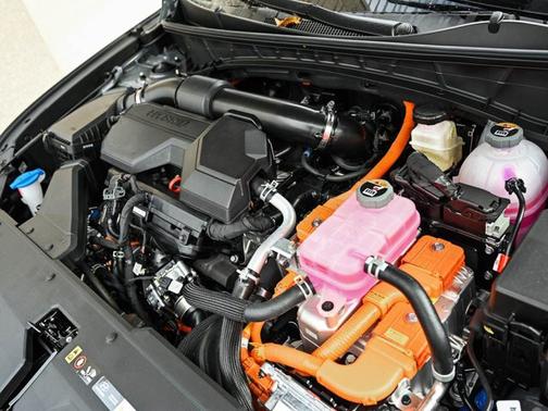 2026 Hyundai TUCSON Hybrid SEL