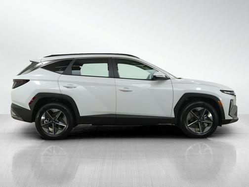 Creamy White Pearl 2025 Hyundai TUCSON Hybrid SEL Convenience