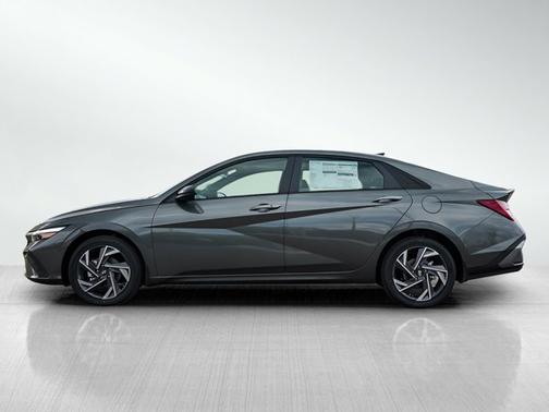 2025 Hyundai ELANTRA HEV SEL Sport