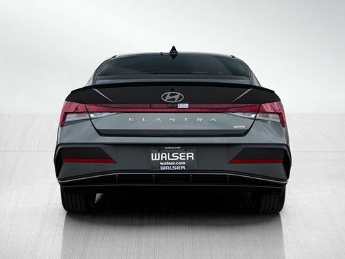 2025 Hyundai ELANTRA HEV SEL Sport