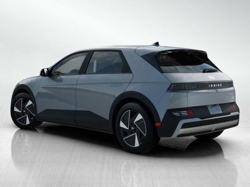 2025 Hyundai IONIQ 5 SE
