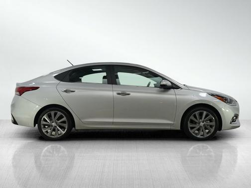 2022 Hyundai Accent Limited