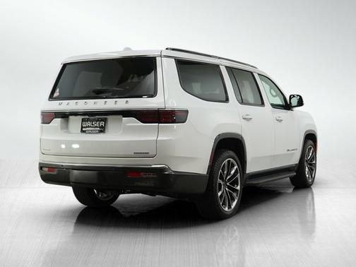 Bright White Clearcoat 2022 Jeep Wagoneer Series II