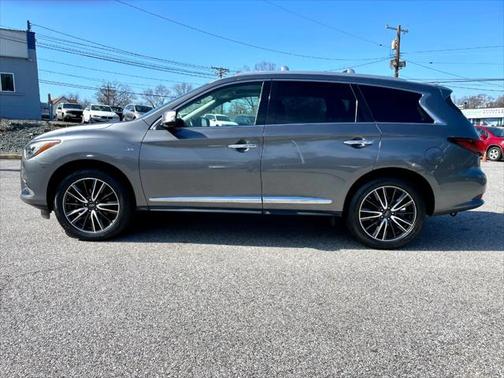 2017 INFINITI QX70 Base