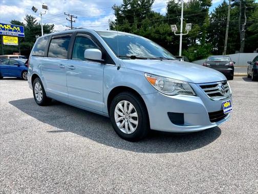 2012 Volkswagen Routan SE