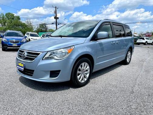 2012 Volkswagen Routan SE