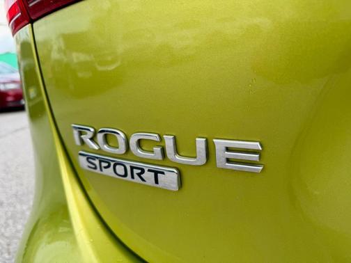 2020 Nissan Rogue Sport S