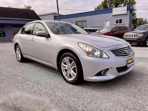 2011 INFINITI G37x Base
