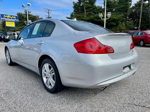 2011 INFINITI G37x Base