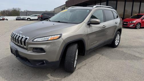 Brown 2017 Jeep Cherokee Latitude