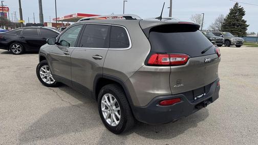 Brown 2017 Jeep Cherokee Latitude