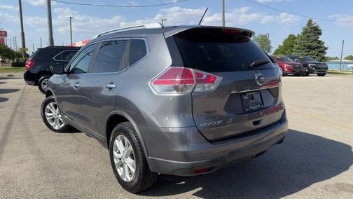2016 Nissan Rogue SV