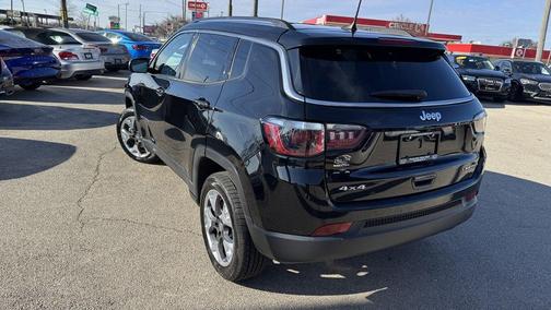 Black 2019 Jeep Compass Limited