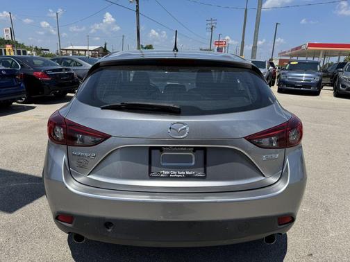 2015 Mazda Mazda3 i Touring