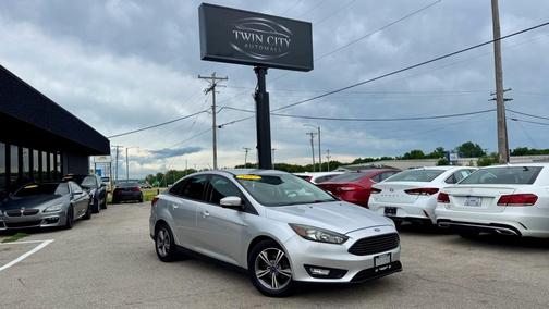 Silver 2017 Ford Focus SE