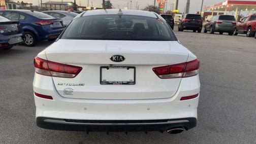 2020 Kia Optima LX