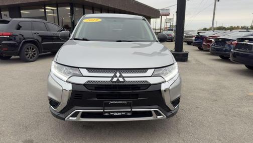 2019 Mitsubishi Outlander ES