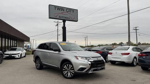 2019 Mitsubishi Outlander ES