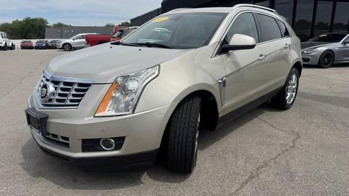 Gold 2015 Cadillac SRX Performance Collection