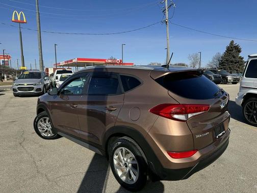 2017 Hyundai TUCSON SE