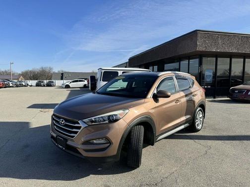 2017 Hyundai TUCSON SE
