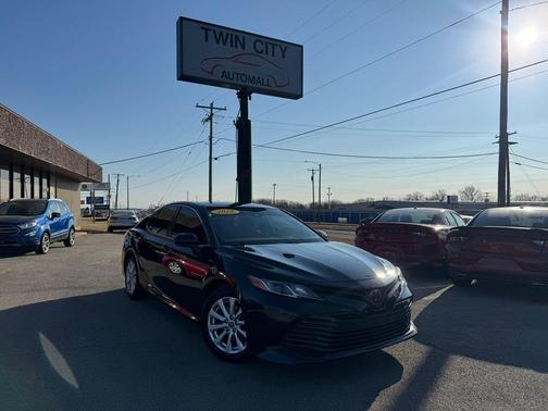 2018 Toyota Camry LE